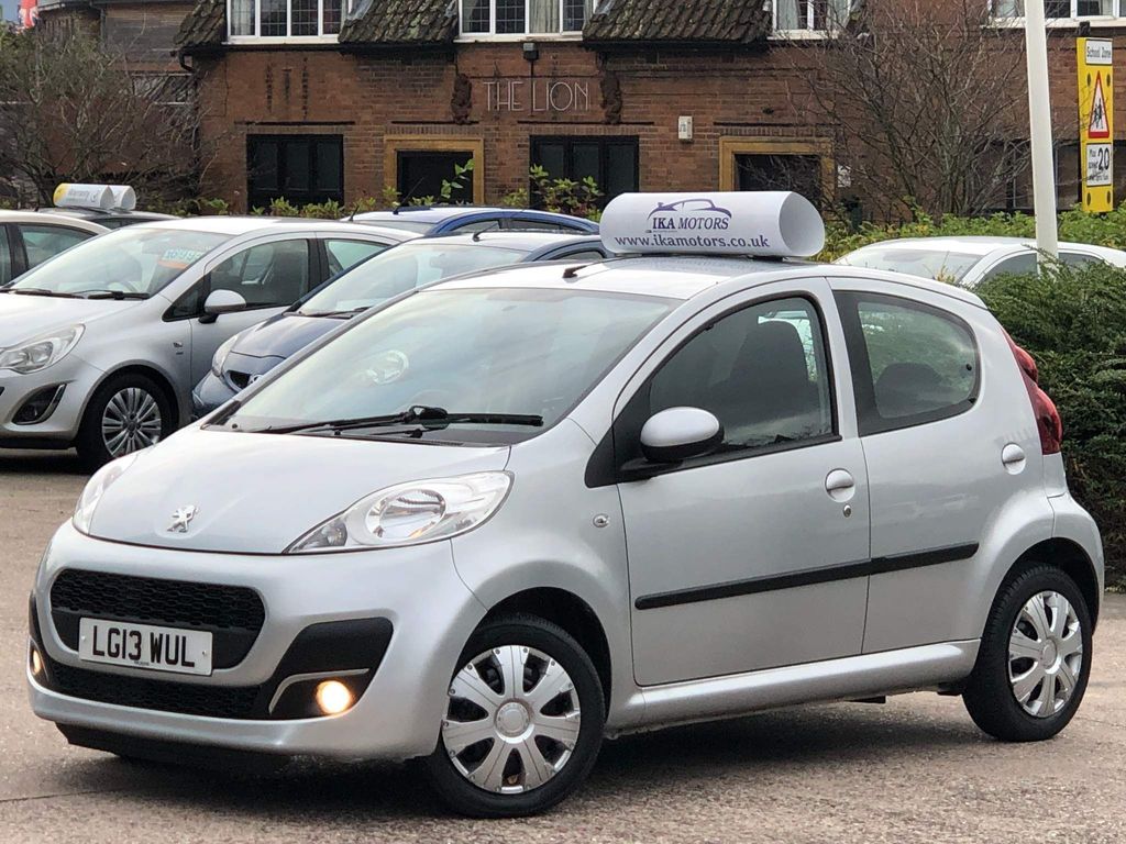 2013 (13) Peugeot 107 Active 1.0 One Local Owner with an